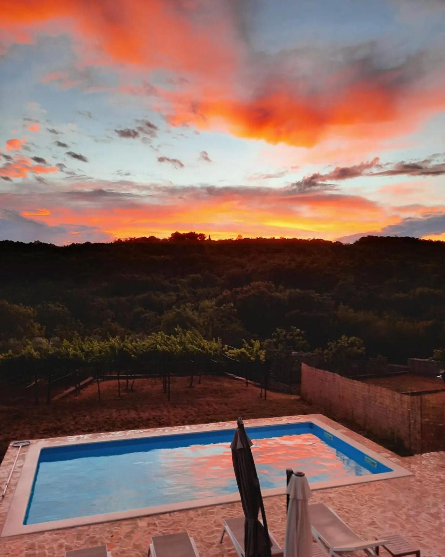 Villa Laura - Home Away From Home Labin  Exterior foto